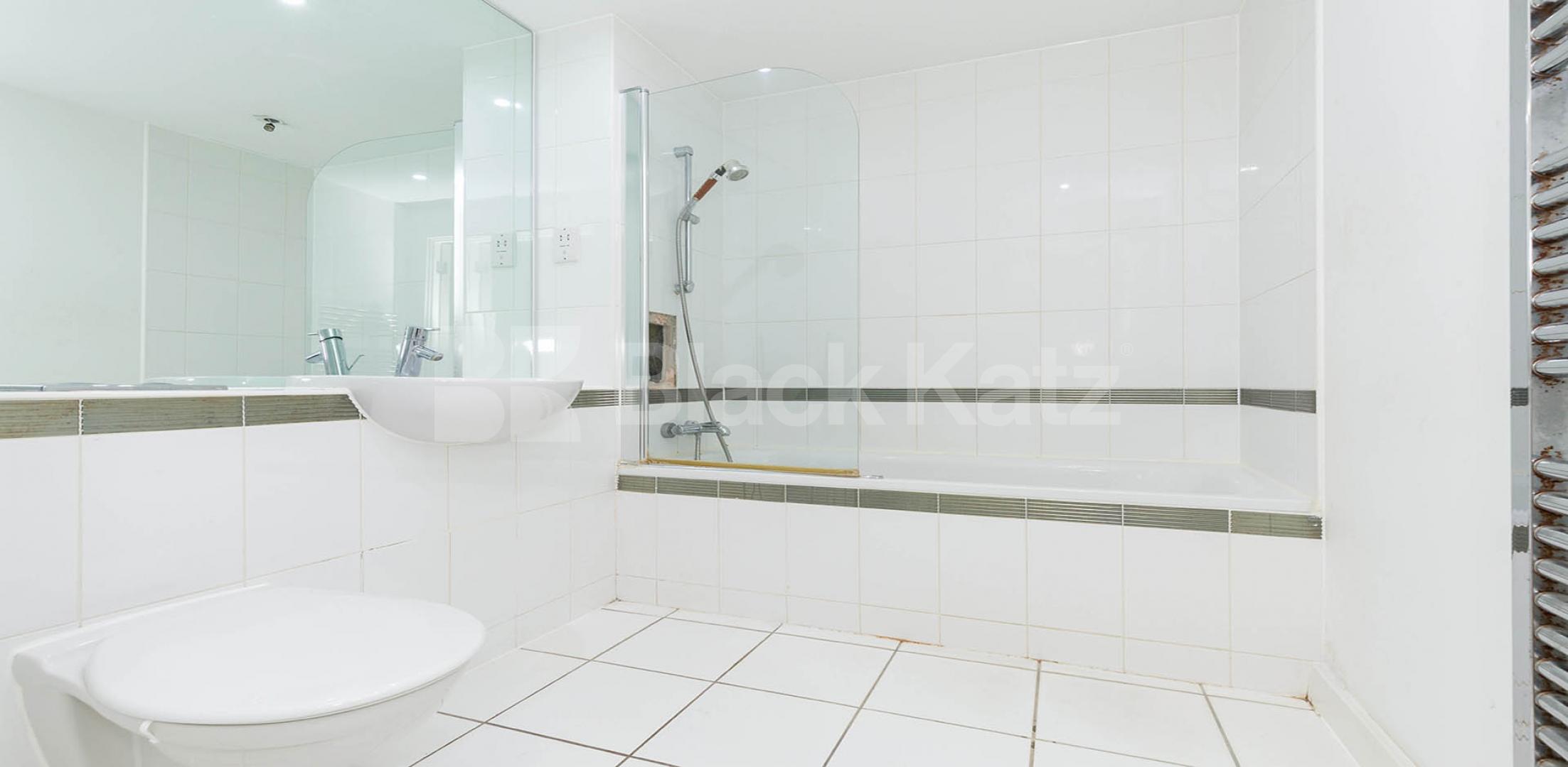 			2 Bedroom, 1 bath, 1 reception Apartment			 Eden Grove N7, HOLLOWAY N7